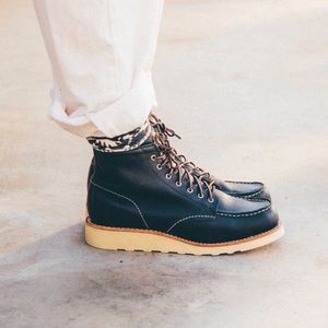 Red Wing 6” Moc Short Boot in black leather